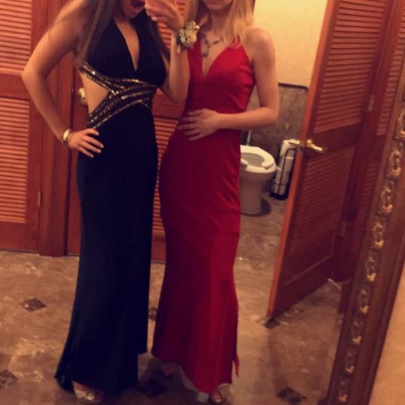 Navy Beautiful Gown - Picture 2 of 3